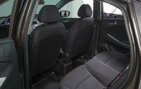 Hyundai Solaris II рестайлинг, 2015 год, 1 060 000 рублей, 11 фотография