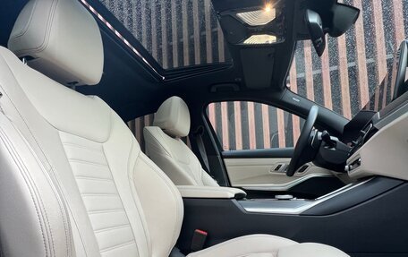 BMW 3 серия, 2022 год, 7 950 000 рублей, 15 фотография