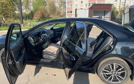 Toyota Camry, 2018 год, 2 600 000 рублей, 8 фотография