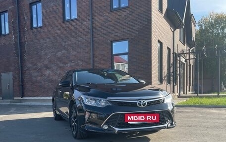 Toyota Camry, 2018 год, 2 600 000 рублей, 3 фотография