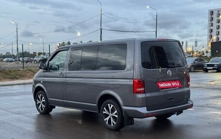 Volkswagen Caravelle T5, 2013 год, 2 250 000 рублей, 7 фотография
