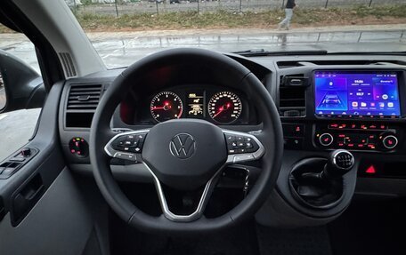 Volkswagen Caravelle T5, 2013 год, 2 250 000 рублей, 20 фотография