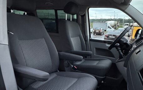 Volkswagen Caravelle T5, 2013 год, 2 250 000 рублей, 22 фотография