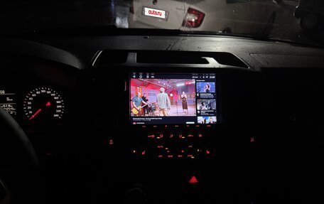 Volkswagen Caravelle T5, 2013 год, 2 250 000 рублей, 24 фотография