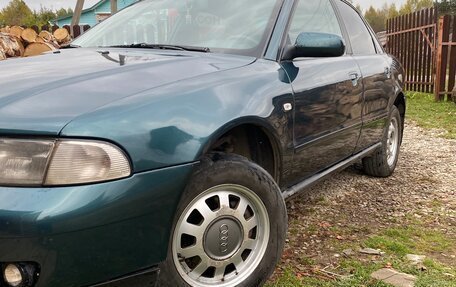 Audi A4, 1995 год, 400 000 рублей, 2 фотография