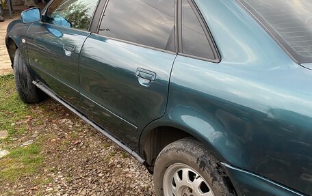 Audi A4, 1995 год, 400 000 рублей, 3 фотография