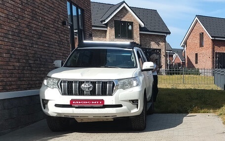 Toyota Land Cruiser Prado 150 рестайлинг 2, 2019 год, 4 400 000 рублей, 7 фотография