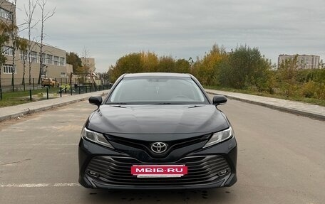 Toyota Camry, 2019 год, 2 280 000 рублей, 2 фотография