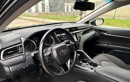 Toyota Camry, 2019 год, 2 280 000 рублей, 8 фотография