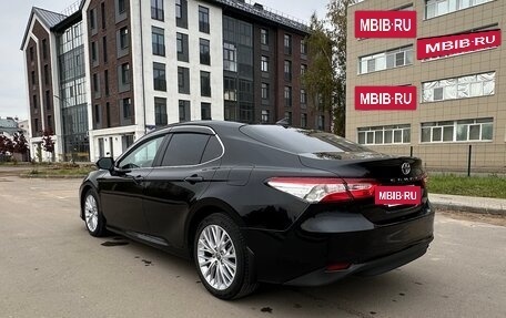 Toyota Camry, 2019 год, 2 280 000 рублей, 6 фотография