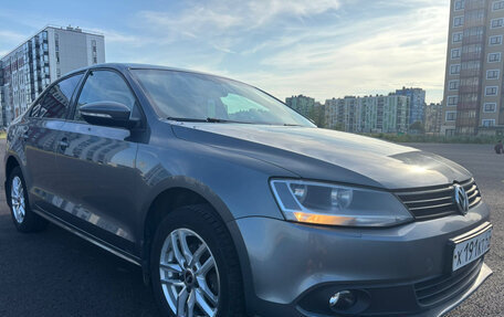 Volkswagen Jetta VI, 2013 год, 660 000 рублей, 2 фотография