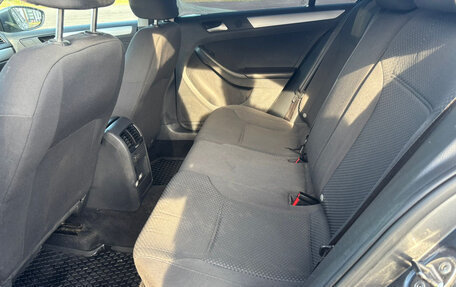 Volkswagen Jetta VI, 2013 год, 660 000 рублей, 21 фотография