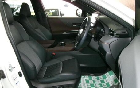 Toyota Harrier, 2020 год, 2 750 000 рублей, 6 фотография