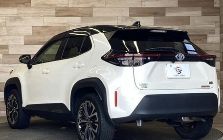 Toyota Yaris Cross, 2022 год, 1 771 000 рублей, 6 фотография