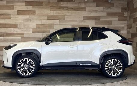 Toyota Yaris Cross, 2022 год, 1 771 000 рублей, 7 фотография
