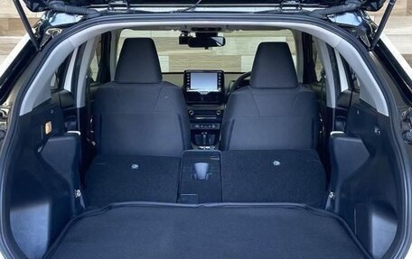 Toyota Yaris Cross, 2022 год, 1 771 000 рублей, 14 фотография