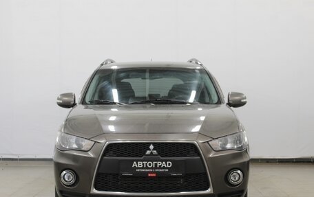 Mitsubishi Outlander III рестайлинг 3, 2011 год, 970 000 рублей, 2 фотография