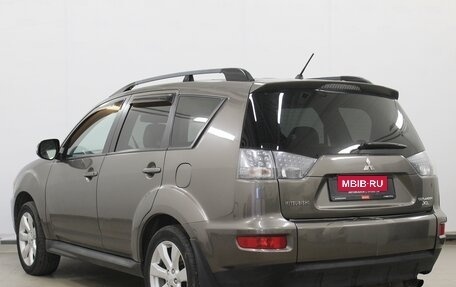 Mitsubishi Outlander III рестайлинг 3, 2011 год, 970 000 рублей, 6 фотография