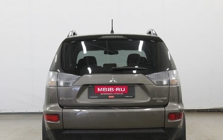 Mitsubishi Outlander III рестайлинг 3, 2011 год, 970 000 рублей, 5 фотография