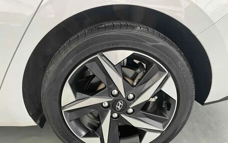 Hyundai Elantra, 2021 год, 1 225 555 рублей, 23 фотография