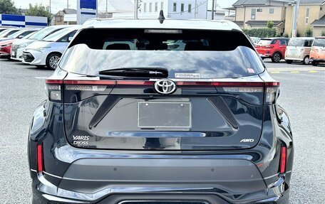 Toyota Yaris Cross, 2021 год, 1 450 000 рублей, 3 фотография