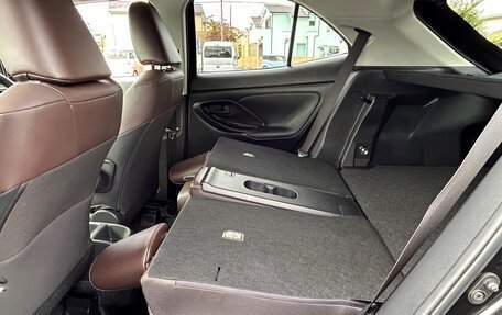 Toyota Yaris Cross, 2021 год, 1 450 000 рублей, 26 фотография