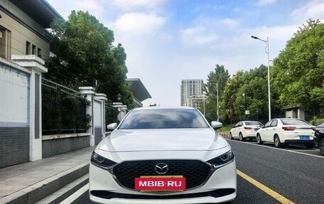 Mazda 3, 2021 год, 1 685 000 рублей, 2 фотография