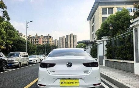 Mazda 3, 2021 год, 1 685 000 рублей, 4 фотография