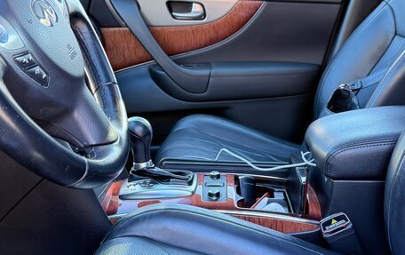 Infiniti QX70, 2015 год, 2 590 000 рублей, 6 фотография