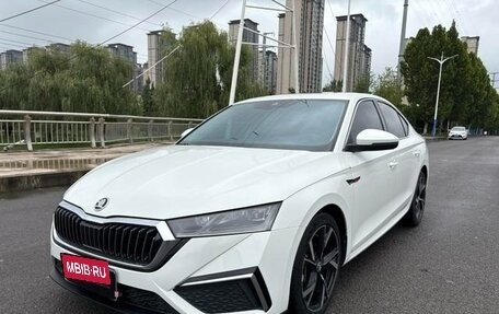 Skoda Octavia IV, 2021 год, 1 760 000 рублей, 1 фотография