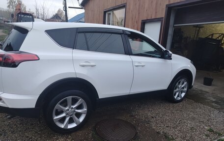 Toyota RAV4, 2018 год, 2 300 000 рублей, 3 фотография