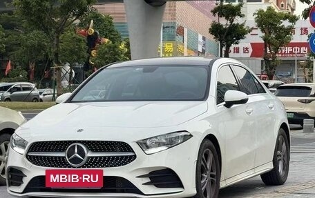Mercedes-Benz A-Класс, 2021 год, 1 662 000 рублей, 3 фотография