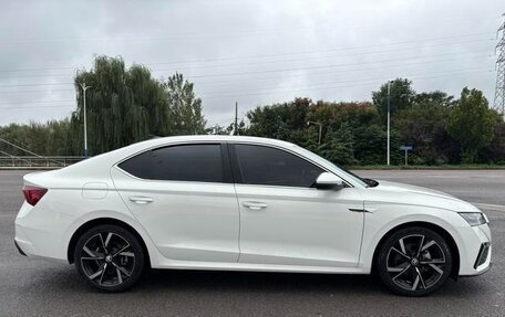 Skoda Octavia IV, 2021 год, 1 760 000 рублей, 4 фотография
