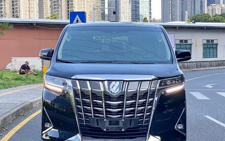 Toyota Alphard III, 2022 год, 9 671 555 рублей, 2 фотография