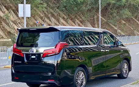 Toyota Alphard III, 2022 год, 9 671 555 рублей, 6 фотография