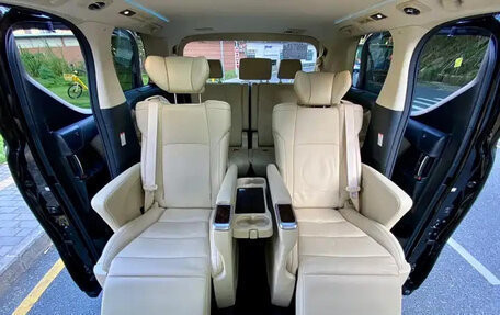 Toyota Alphard III, 2022 год, 9 671 555 рублей, 17 фотография