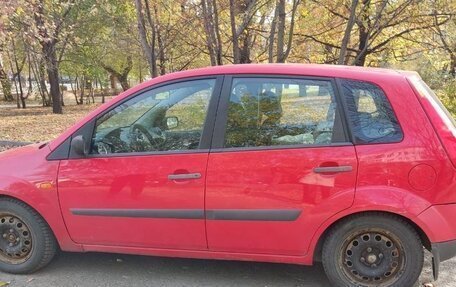 Ford Fiesta, 2006 год, 275 000 рублей, 2 фотография