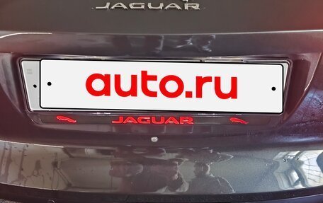 Jaguar F-Type I рестайлинг 2, 2017 год, 3 850 000 рублей, 13 фотография