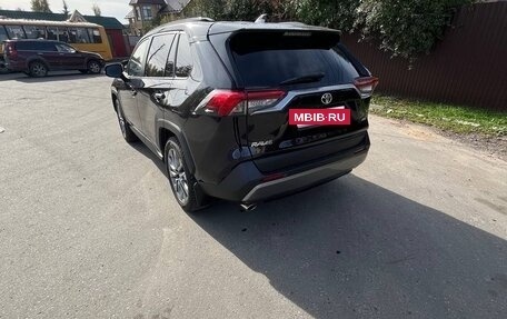 Toyota RAV4, 2020 год, 2 740 000 рублей, 3 фотография