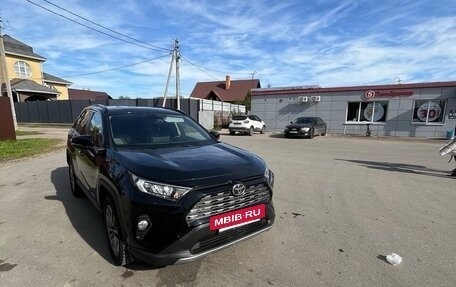 Toyota RAV4, 2020 год, 2 740 000 рублей, 6 фотография