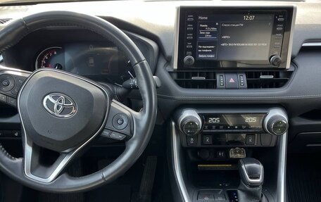 Toyota RAV4, 2020 год, 2 740 000 рублей, 14 фотография