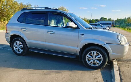 Hyundai Tucson III, 2008 год, 850 000 рублей, 2 фотография