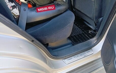 Hyundai Tucson III, 2008 год, 850 000 рублей, 16 фотография