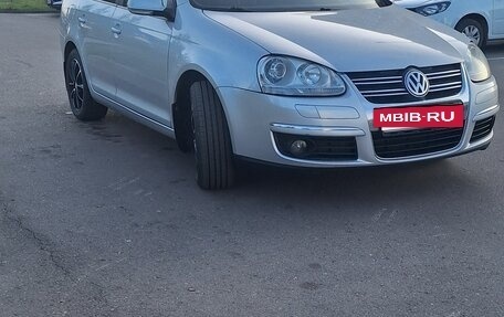 Volkswagen Jetta VI, 2008 год, 550 000 рублей, 2 фотография