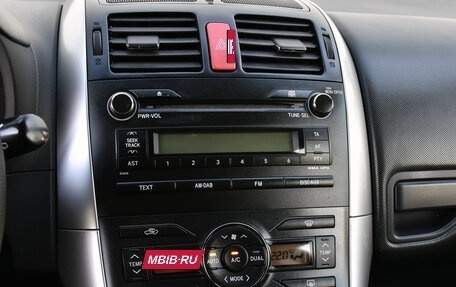 Toyota Auris II, 2011 год, 1 044 000 рублей, 12 фотография