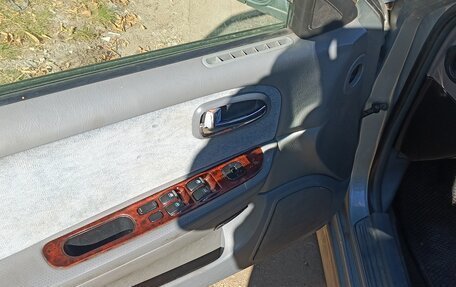 KIA Magentis I, 2005 год, 200 000 рублей, 12 фотография
