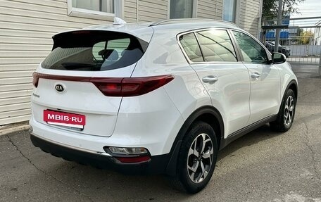 KIA Sportage IV рестайлинг, 2020 год, 2 300 000 рублей, 4 фотография