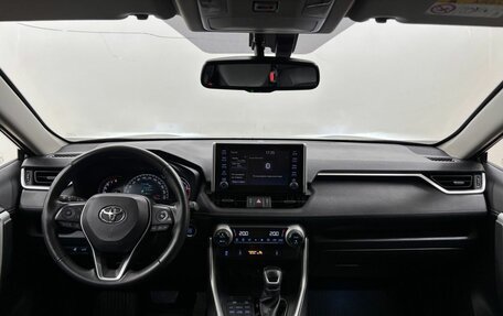 Toyota RAV4, 2021 год, 3 379 000 рублей, 16 фотография