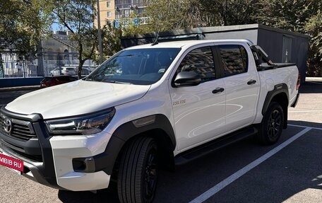 Toyota Hilux VIII, 2021 год, 5 500 000 рублей, 4 фотография