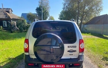 Chevrolet Niva I рестайлинг, 2010 год, 519 000 рублей, 9 фотография